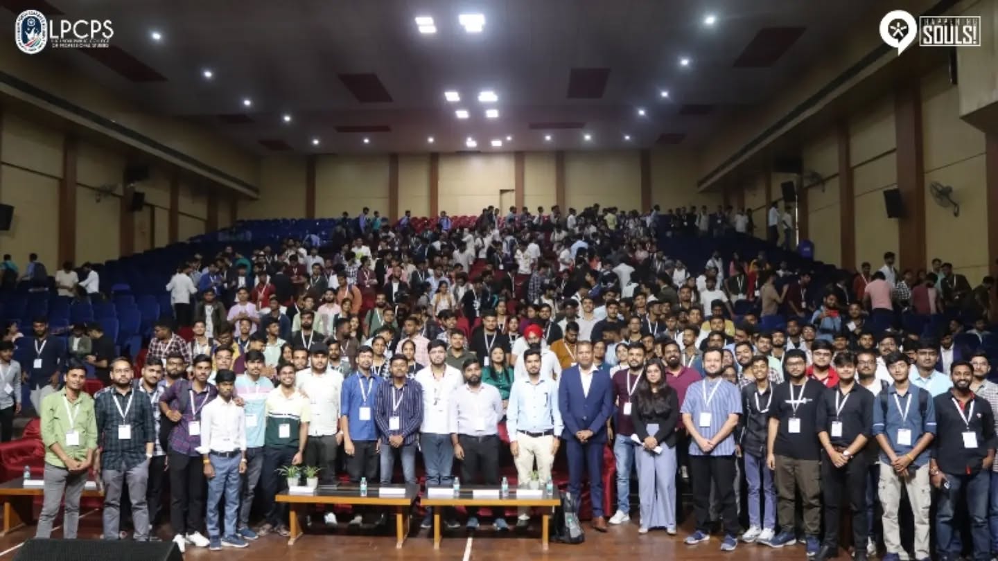 Tech Meets Innovation: Lucknow Public College's AI Day 2024